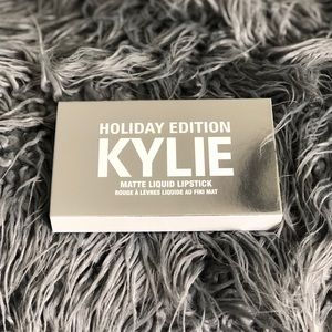 Kylie Matt Liquid Lipstick